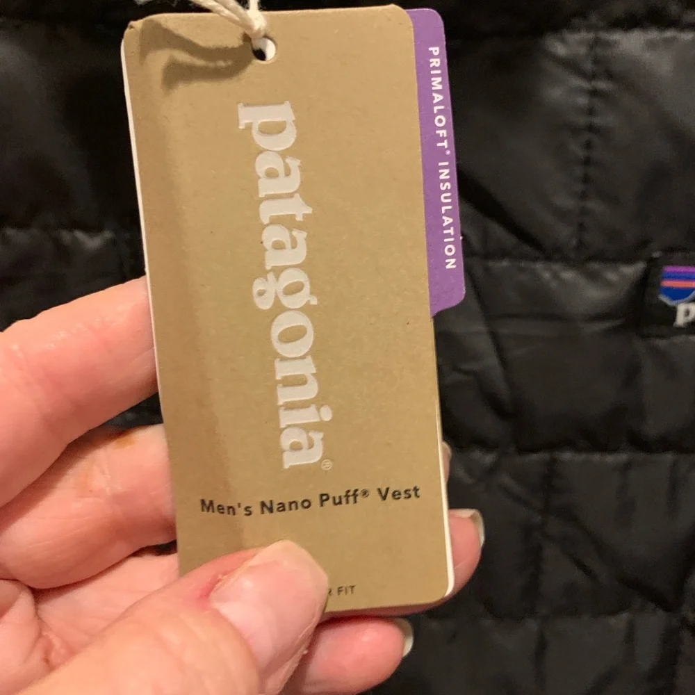 Patagonia Black Quilted Vest - Picture 7 of 7
